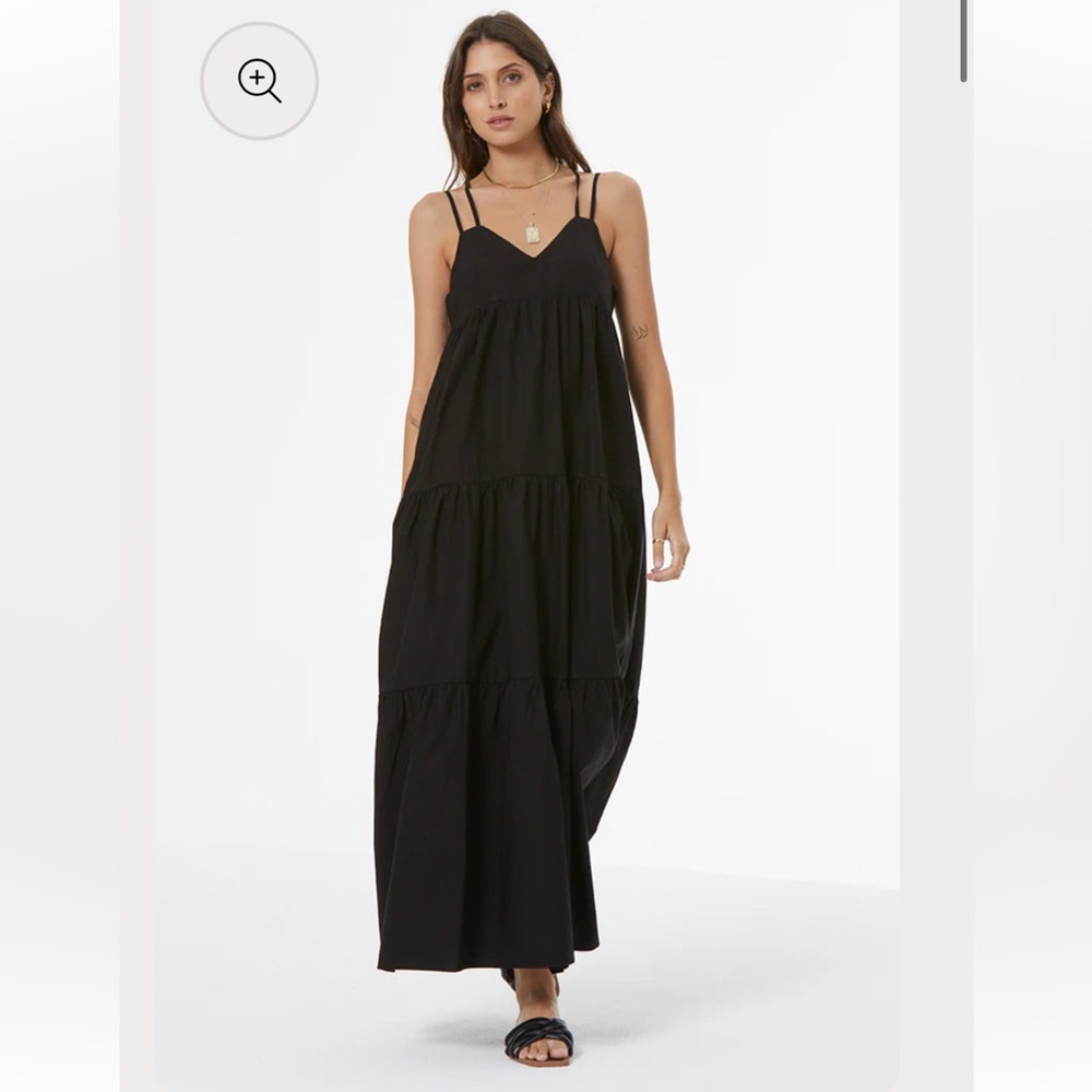 Elegant Black Maxi Dress